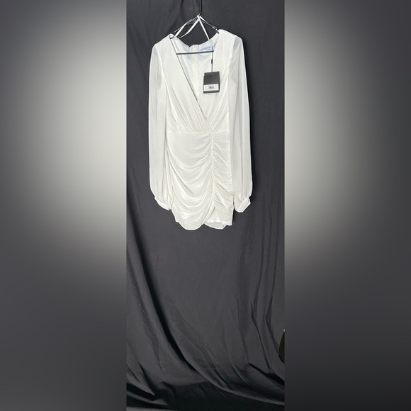 IEENA FOR MAC DUGGAL 26655 NWT
Long Blouson Sleeve Ruched Mini Dress - Picture 4 of 6